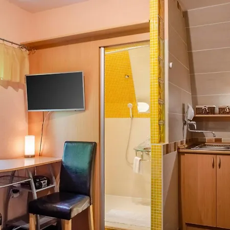 Pavilon D - Budget, Classic, Family - Novy Smokovec - High Tatras *